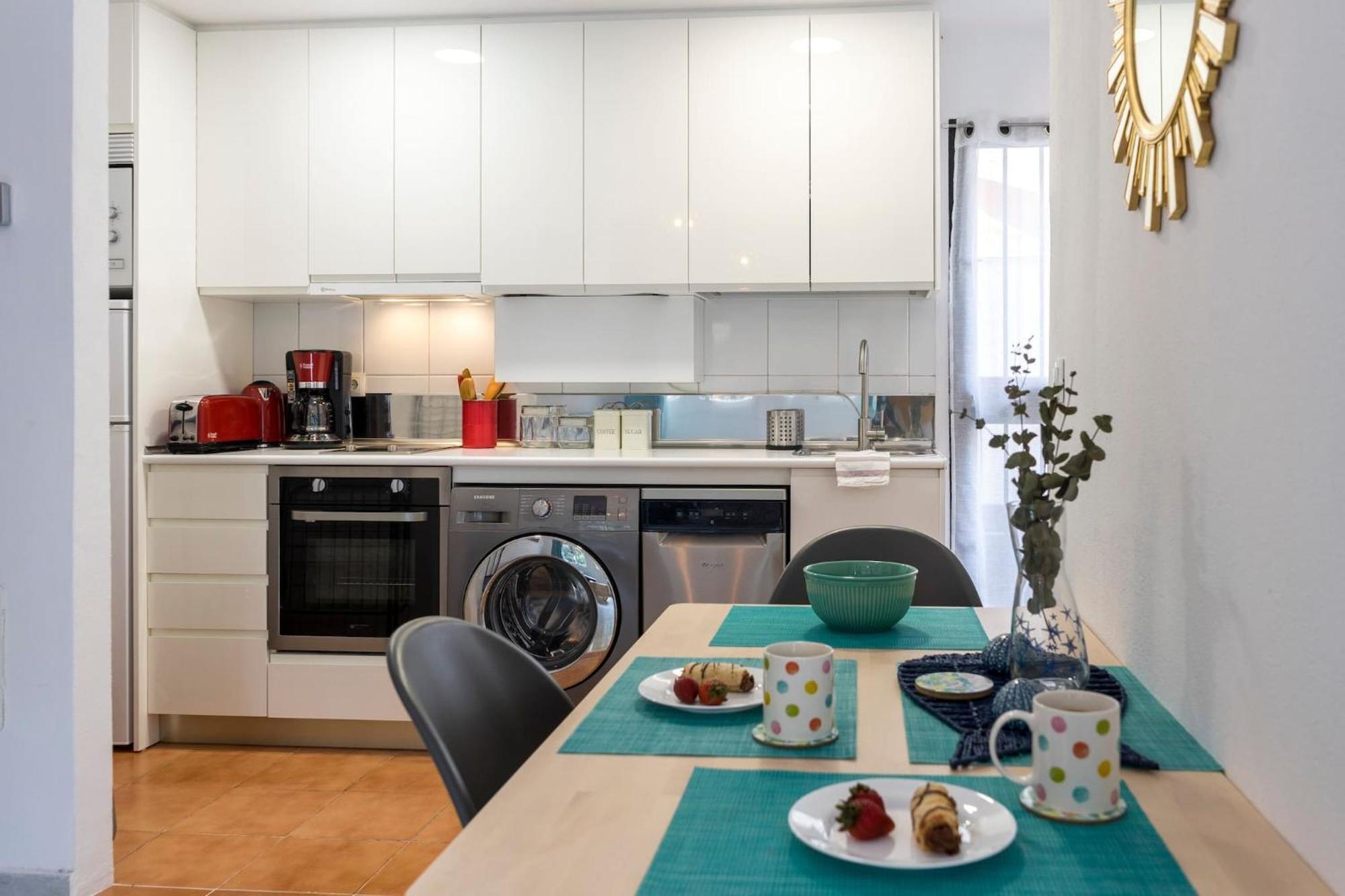Apartamento Plaza De Cristos Con Jardin By Sharingco Málaga
